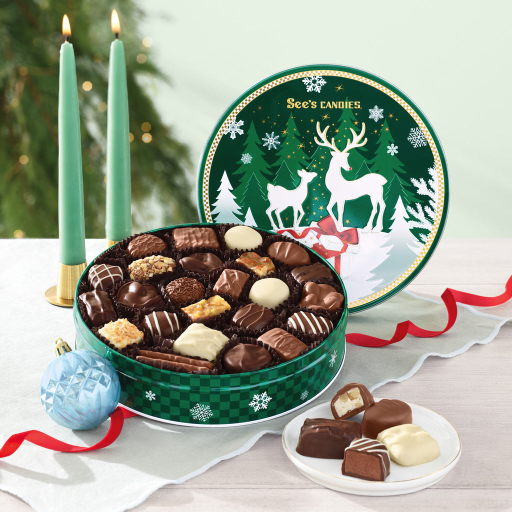 Christmas Wonders Tin